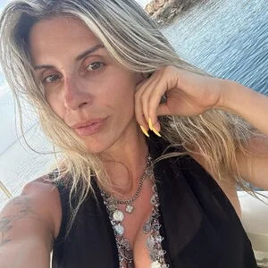 Goddess_B live cam model on MyFreeCams